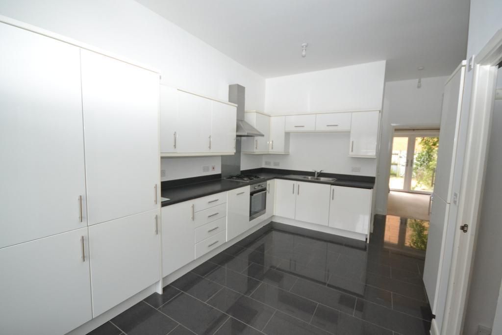 Property photo 3 of 18 Kitchen Diner