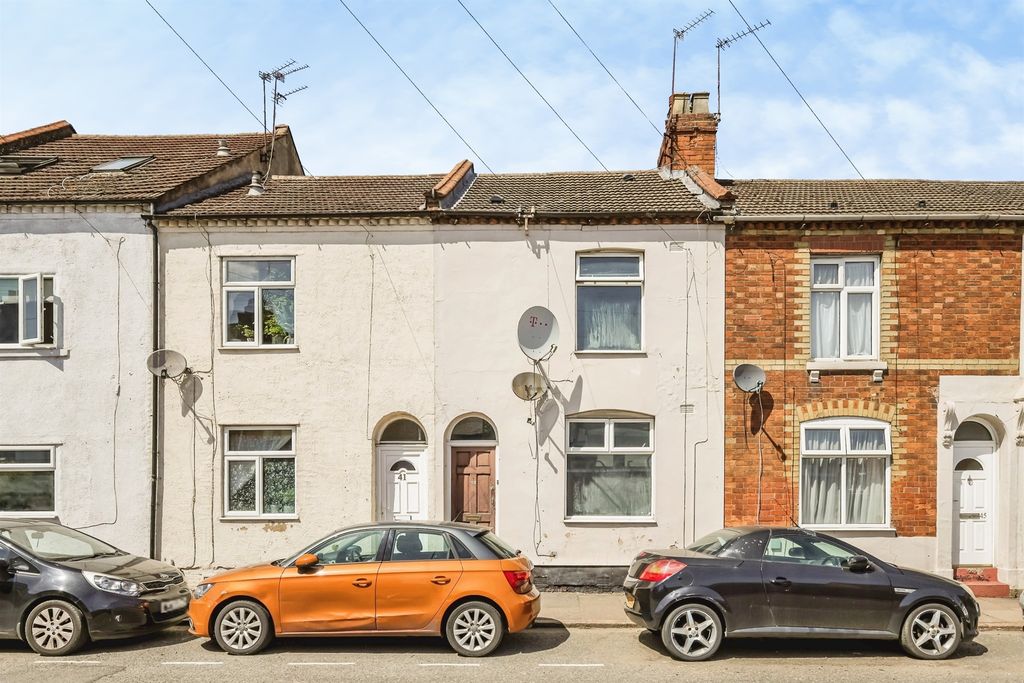 Property photo 1 of 18