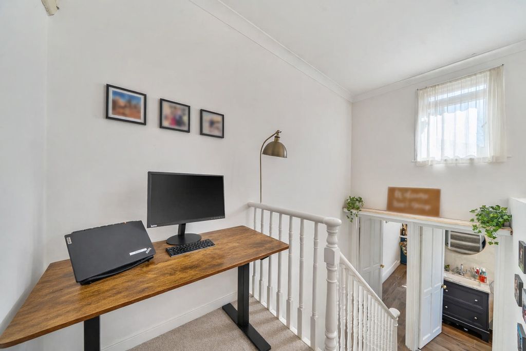 Property photo 3 of 10 4966835