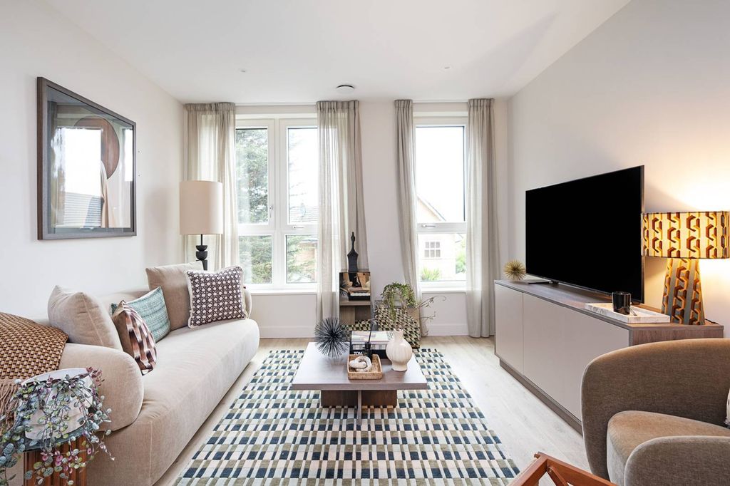 Property photo 1 of 47