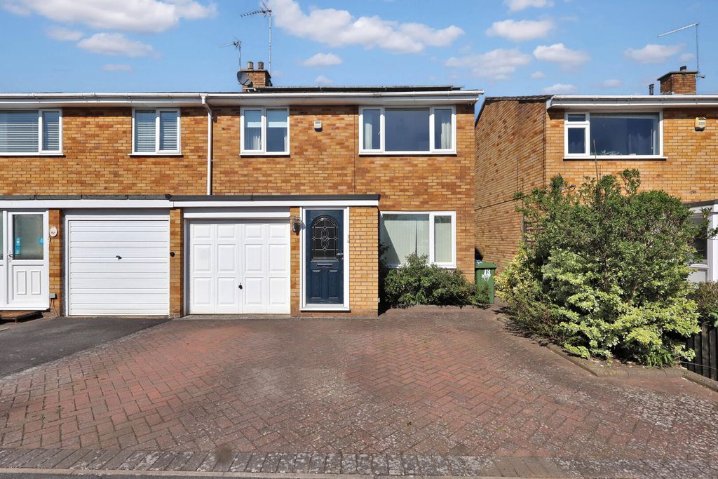 Property photo 1 of 18 Front (Exterior)