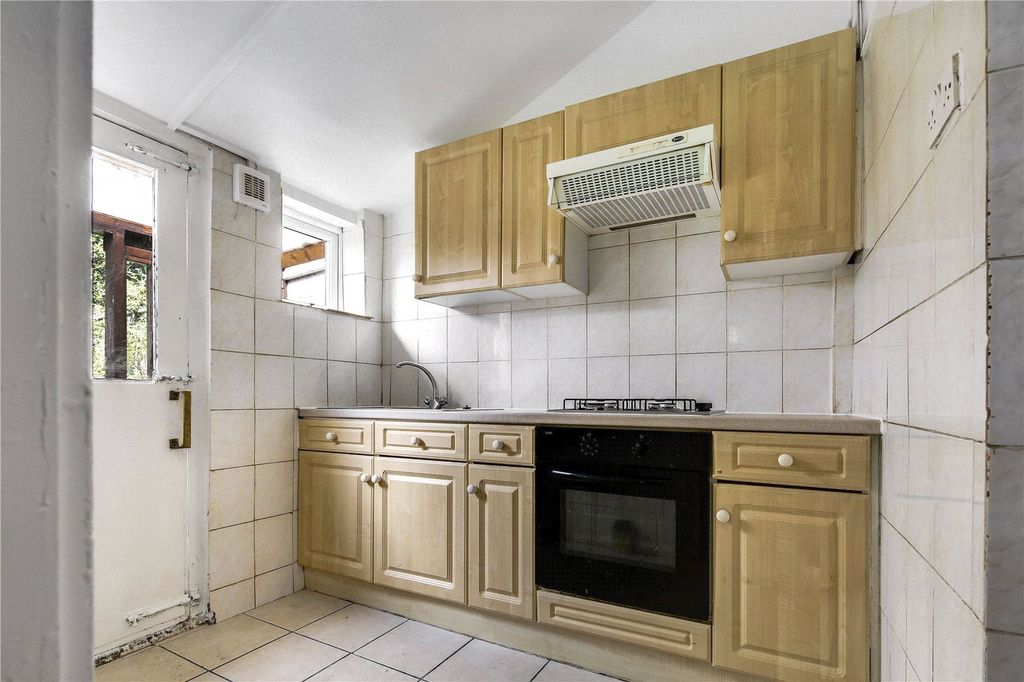 Property photo 3 of 7 Picture No. 04