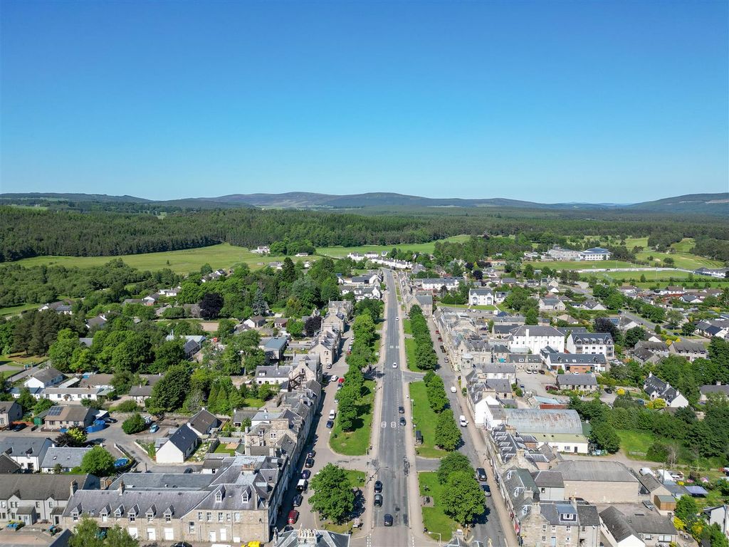 Additional image 6 of 1 bed flat for saleGarden Apartment 5, Stonefield House, The Square, Grantown On Spey PH26