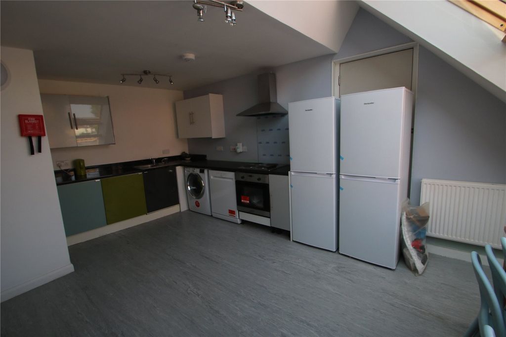 Property photo 3 of 12 Picture No. 05