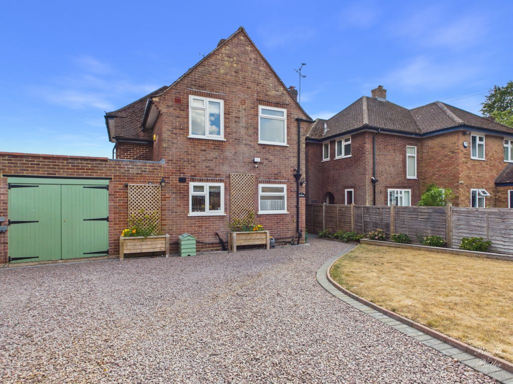 Property photo 1 of 27 Cam03246G0-Pr0157-Still048