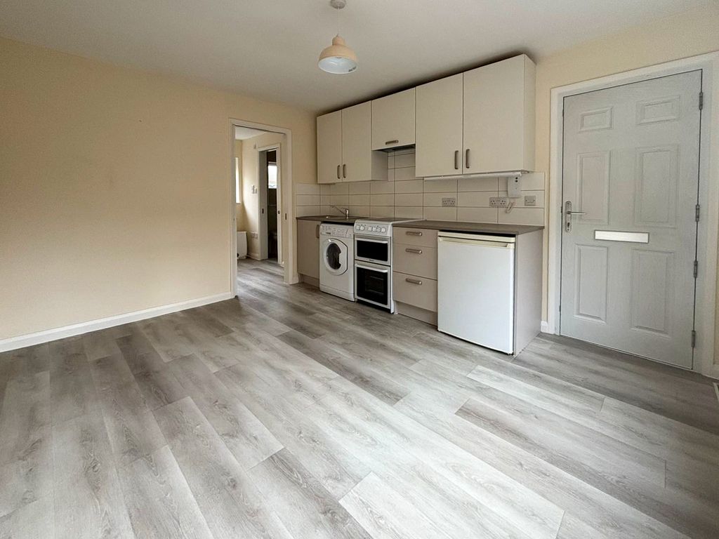 Property photo 3 of 9 Lounge/Diner