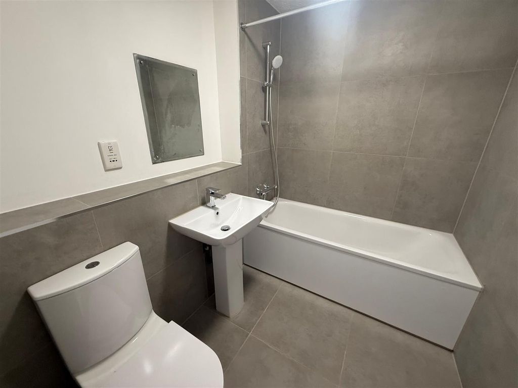 Property photo 3 of 6 7.Jpg