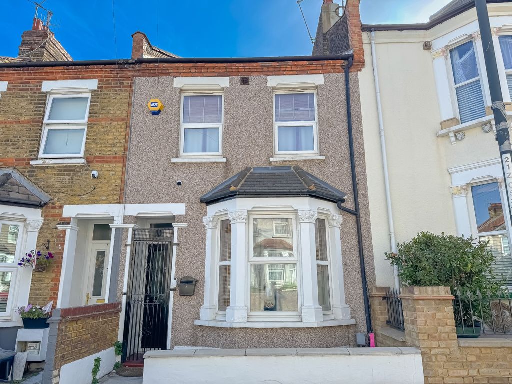 Property photo 1 of 16 4795651
