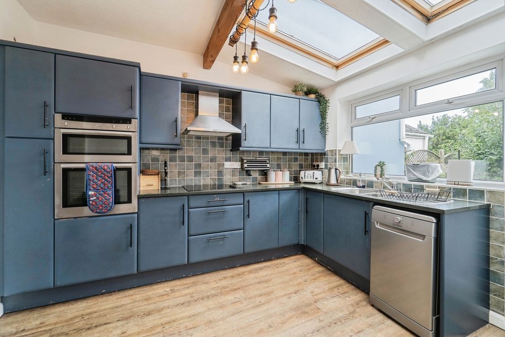 Property photo 2 of 22 Pbox-Img.Jpg