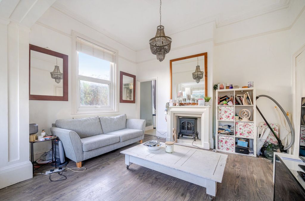 Property photo 3 of 16