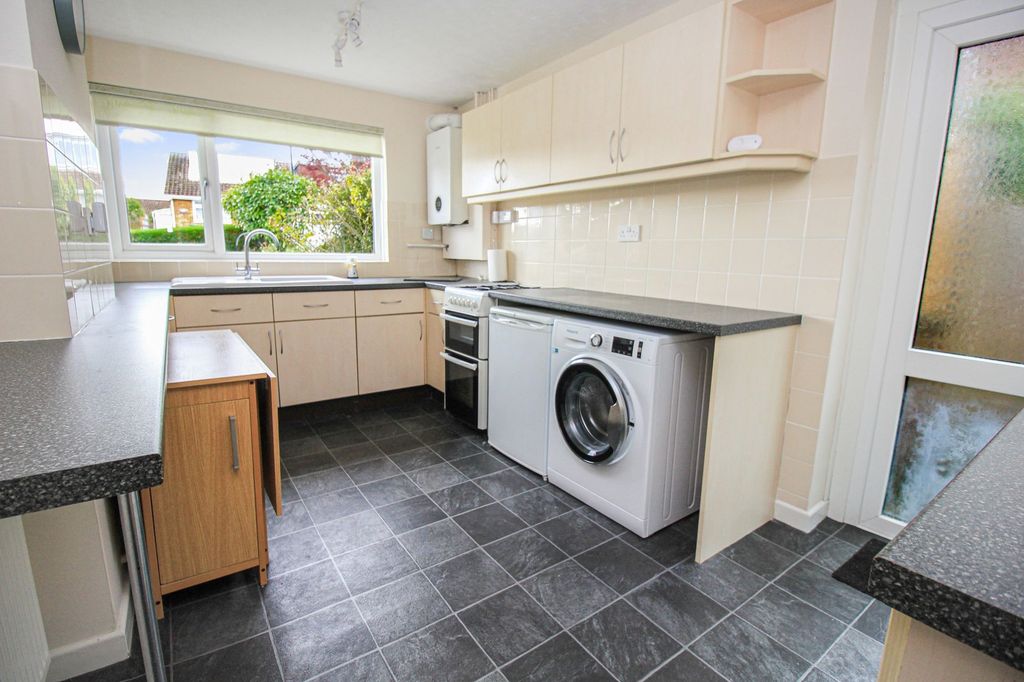 Property photo 3 of 15