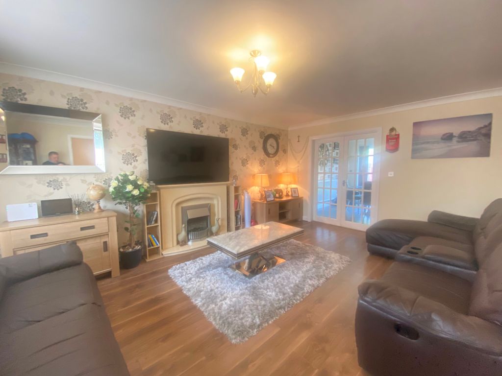 Property photo 2 of 25