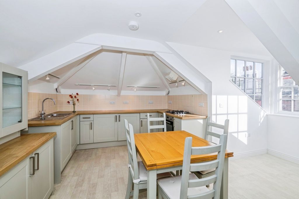Additional image 5 of 3 bed flat for saleAlverton Road, Penzance, Cornwall TR18
