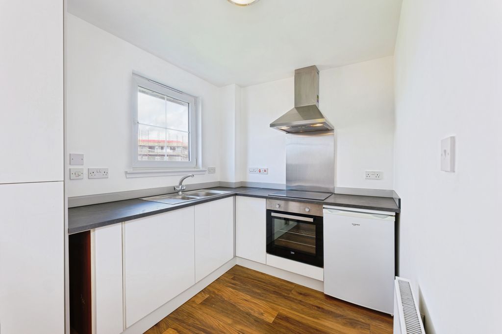 Property photo 2 of 15 Kitchen
