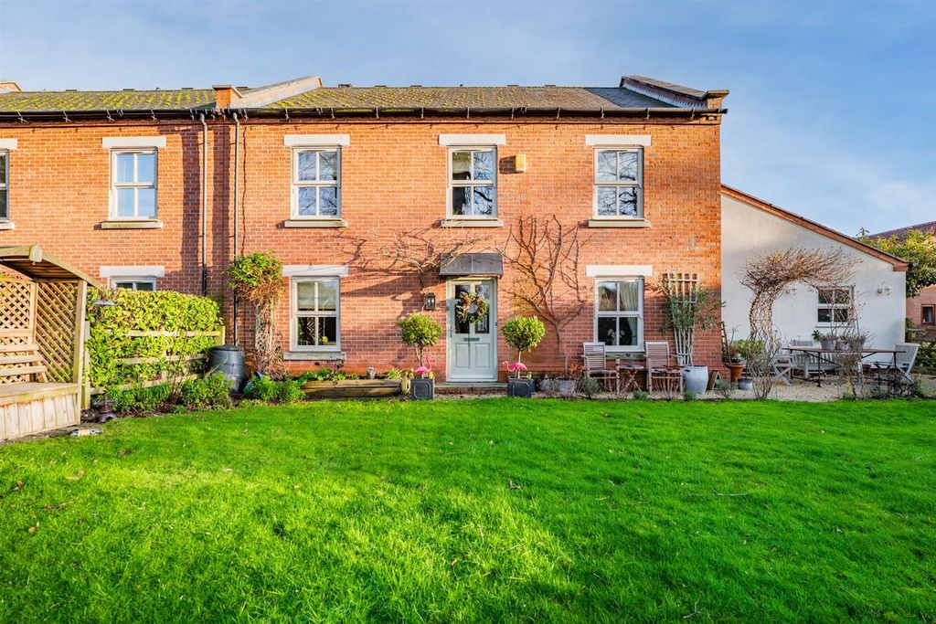 Property photo 1 of 38 1 Whipling Close-8.Jpg