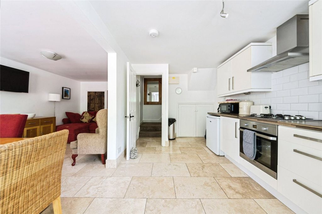 Property photo 3 of 18 Picture No. 04