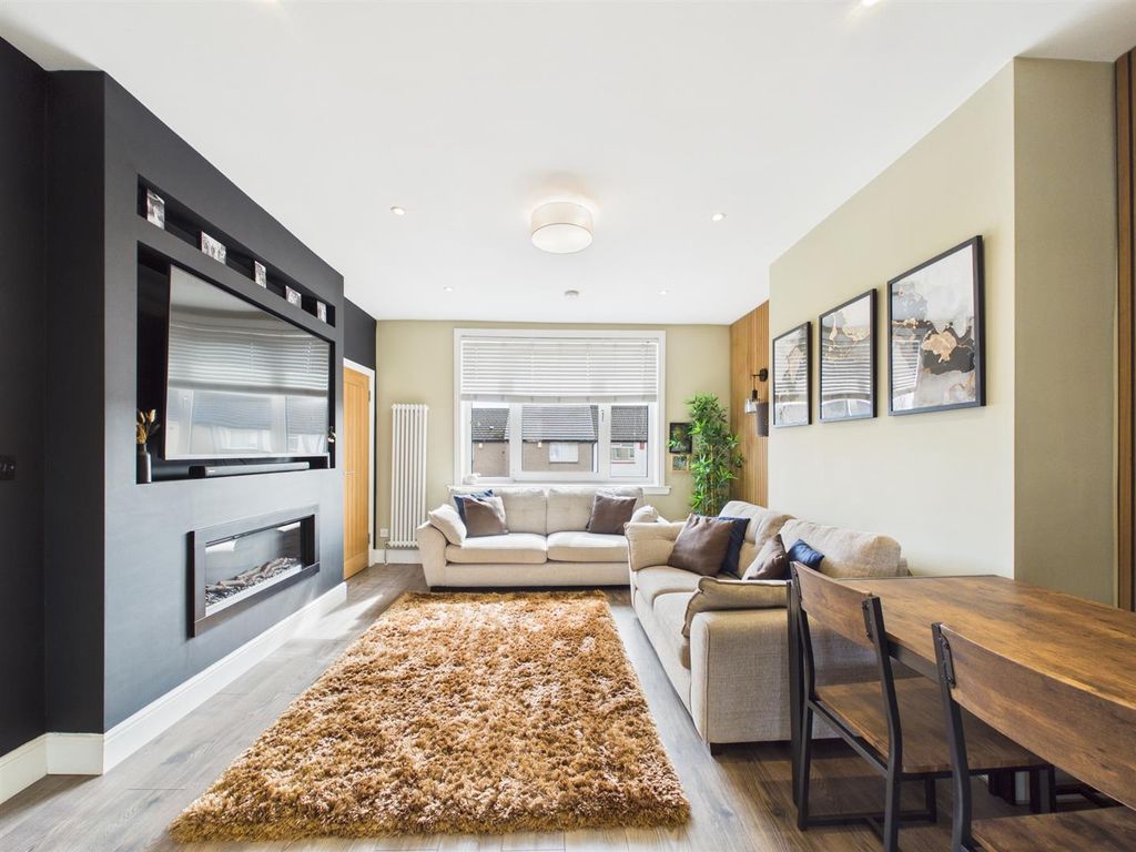 Property photo 2 of 21 Cam03782G0-Pr0307-Still021_Alt.Jpg