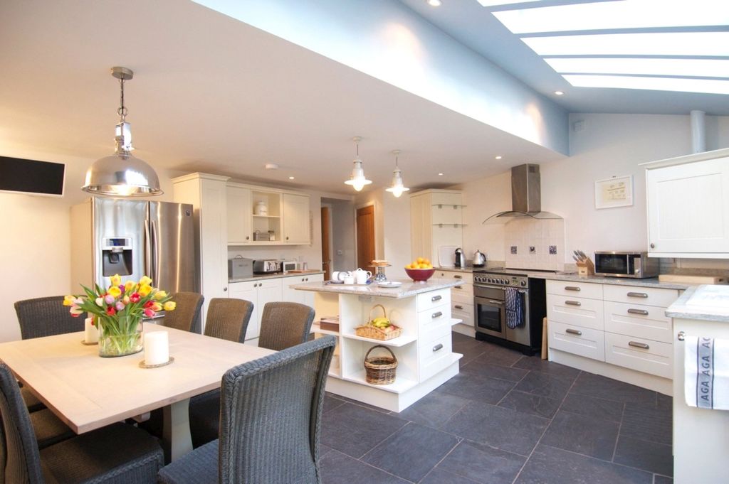 Property photo 2 of 20 Picture No. 58