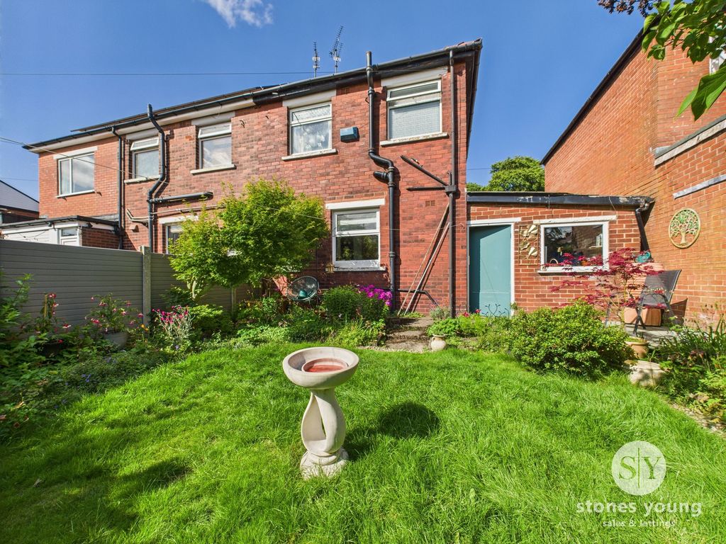 Property photo 2 of 11