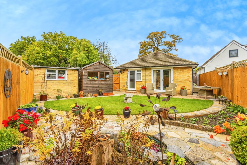 Property photo 2 of 17