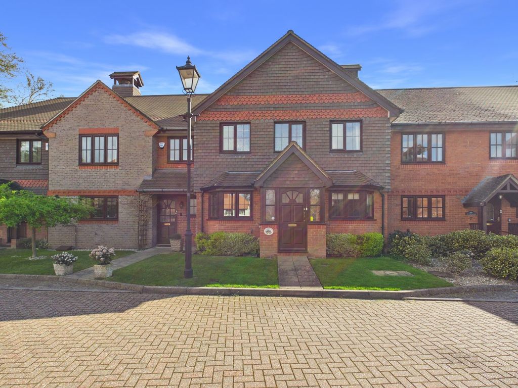 Property photo 1 of 12 Front