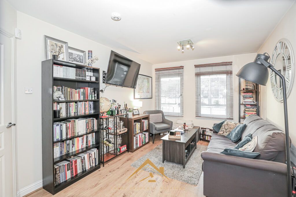 Property photo 2 of 11