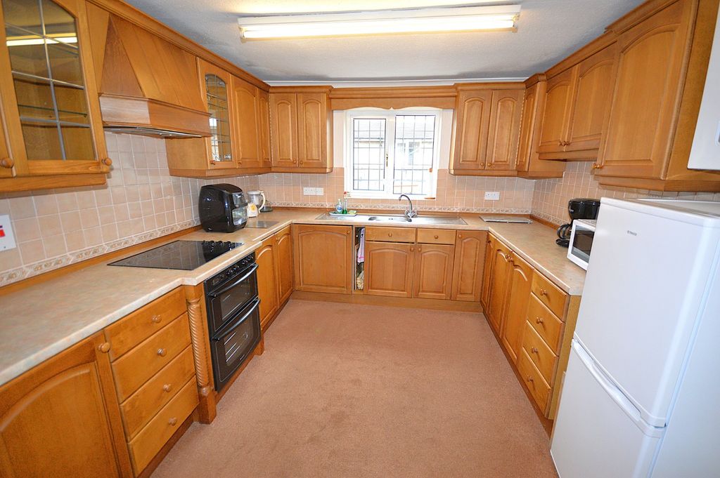 Property photo 3 of 23 Picture No. 05