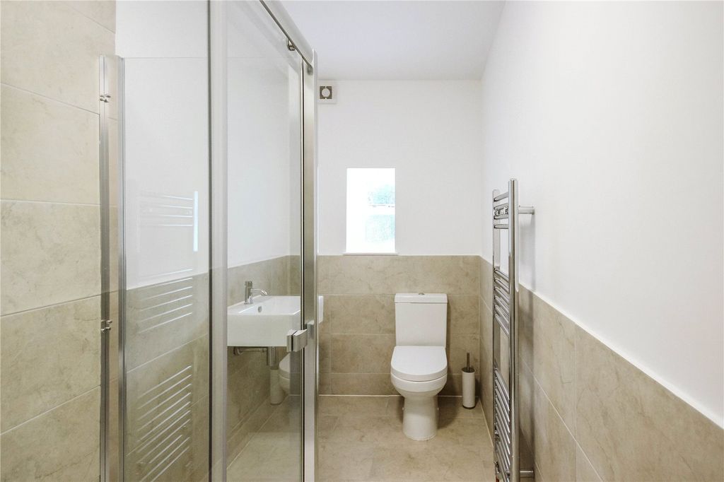 Property photo 3 of 7 Picture No. 43