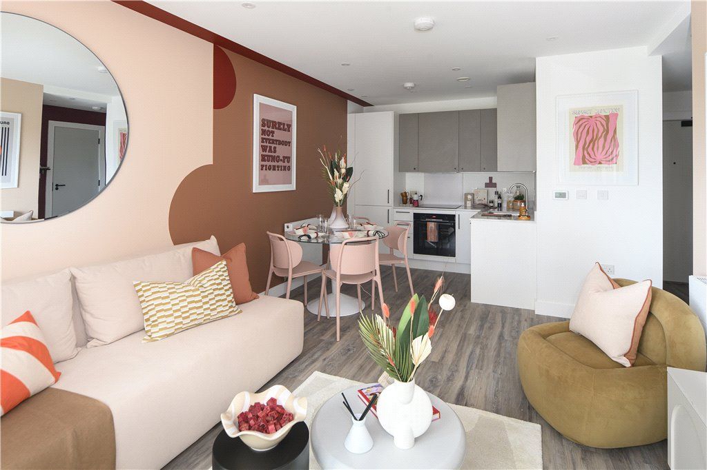 Property photo 1 of 8 Kitchen/Dining