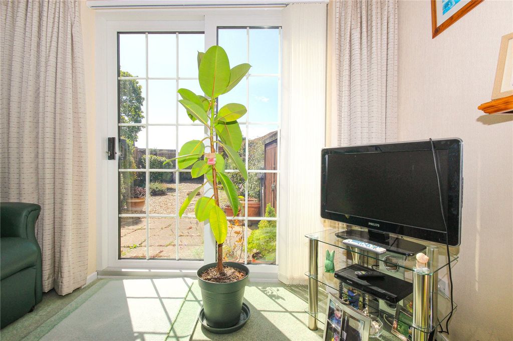 Property photo 3 of 9 Picture 3