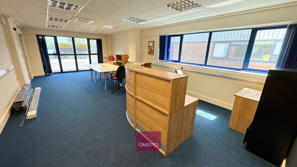 Property photo 2 of 10 Office For Sale