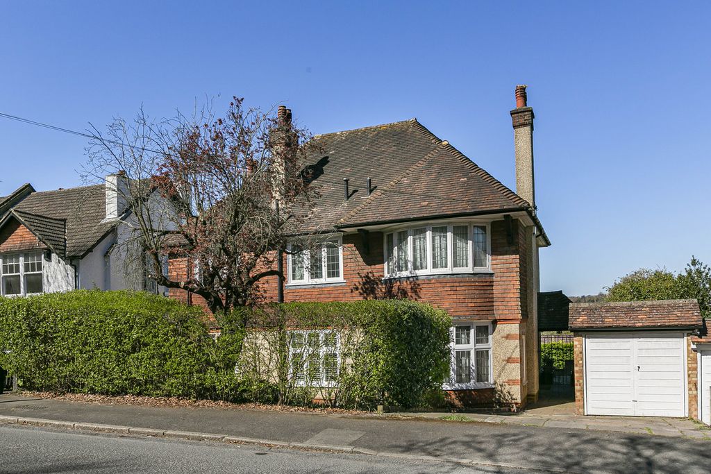 Property photo 1 of 20