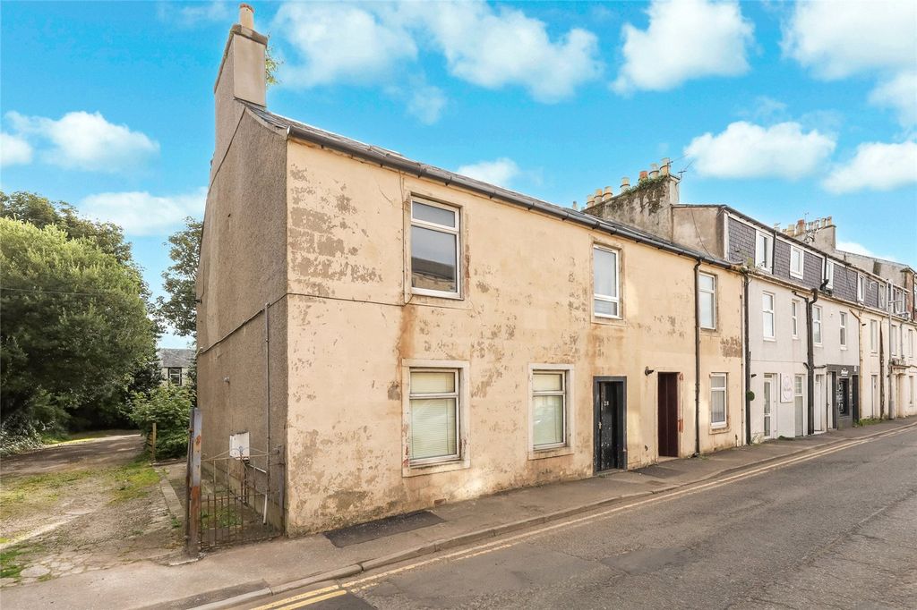 Property photo 1 of 17 External