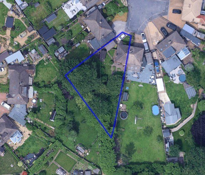 Property photo 2 of 21 Picture No. 25