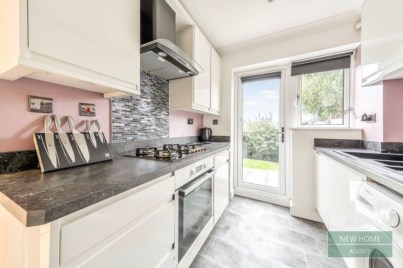 Property photo 2 of 16 Photo 8