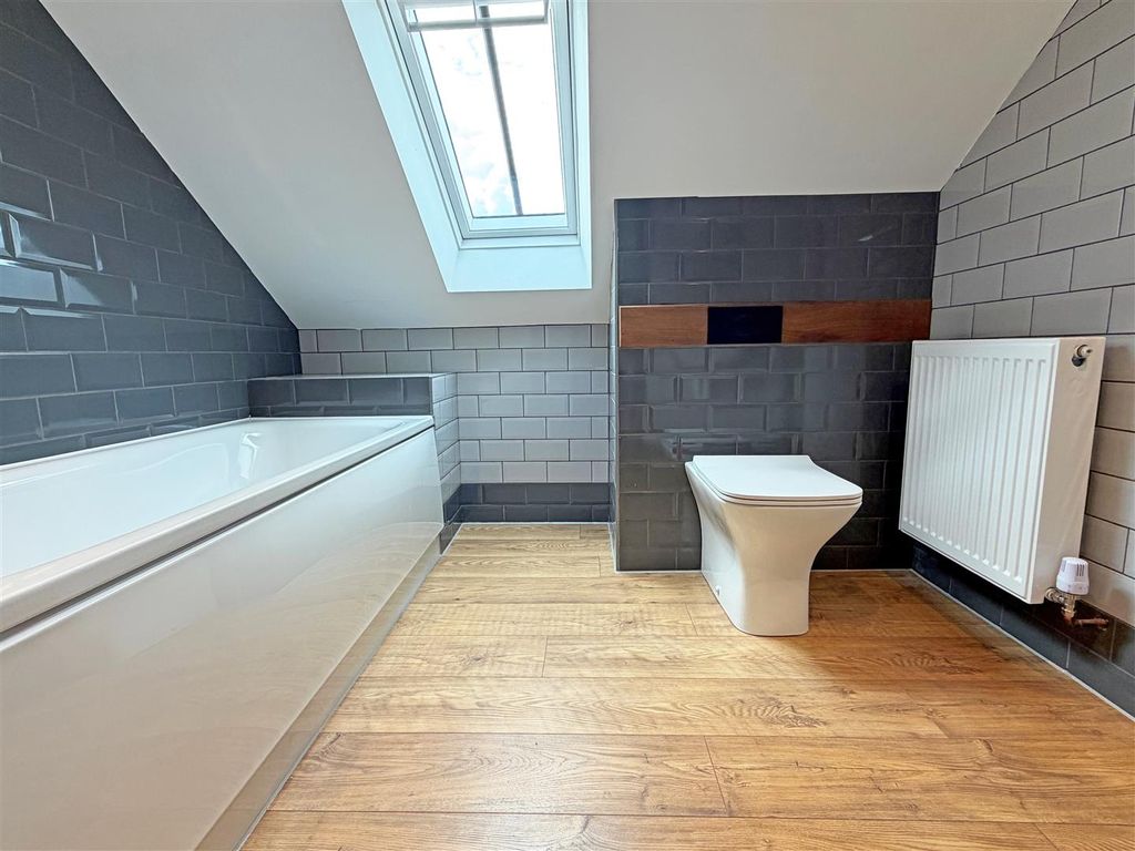 Property photo 2 of 12 93Csabathla.Jpg