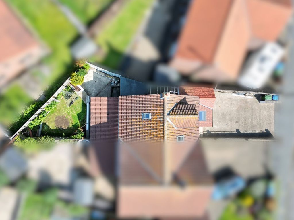 Property photo 2 of 24