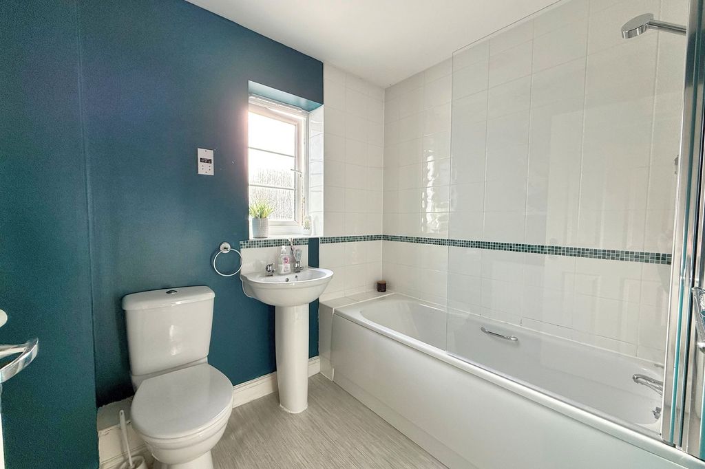 Additional image 13 of 3 bed detached house for saleRound Ring Gardens, Penryn TR10