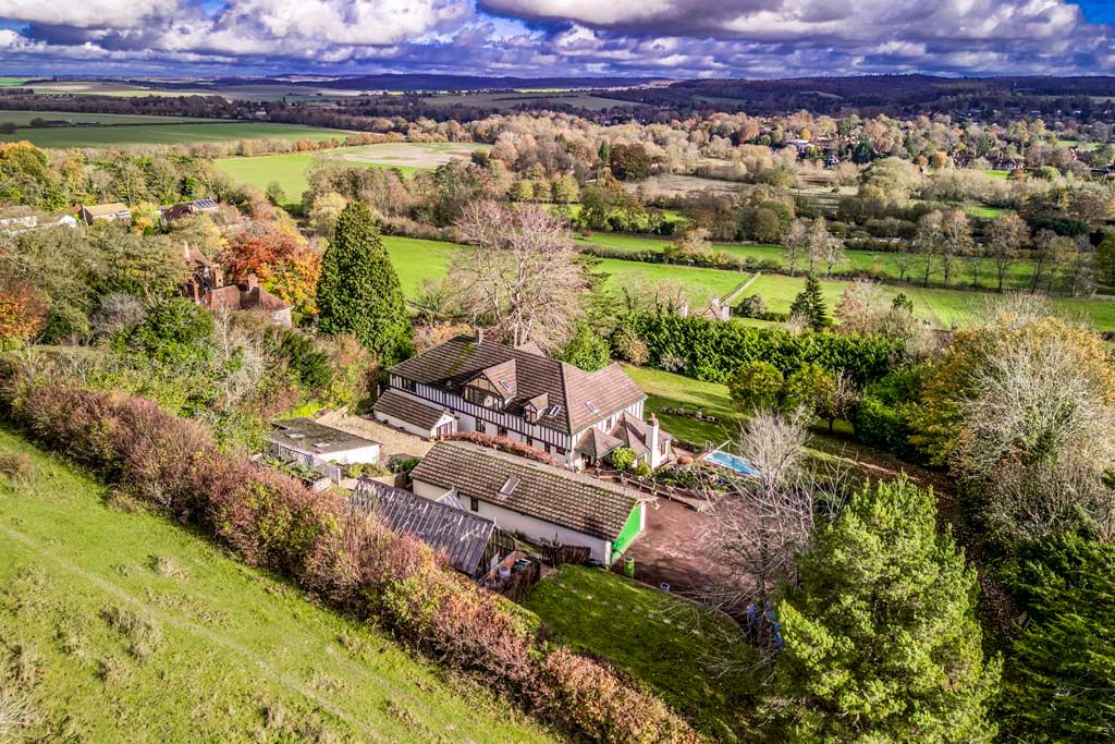 Property photo 3 of 19