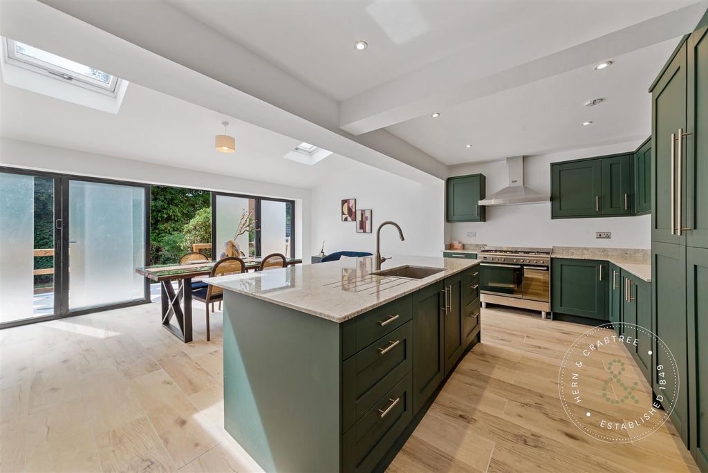 Property photo 2 of 28 Broadhaven-21.Jpg