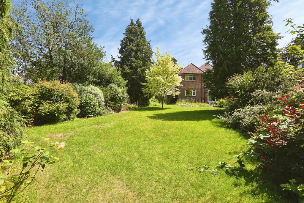 Property photo 2 of 20 Pbox-Img.Jpg