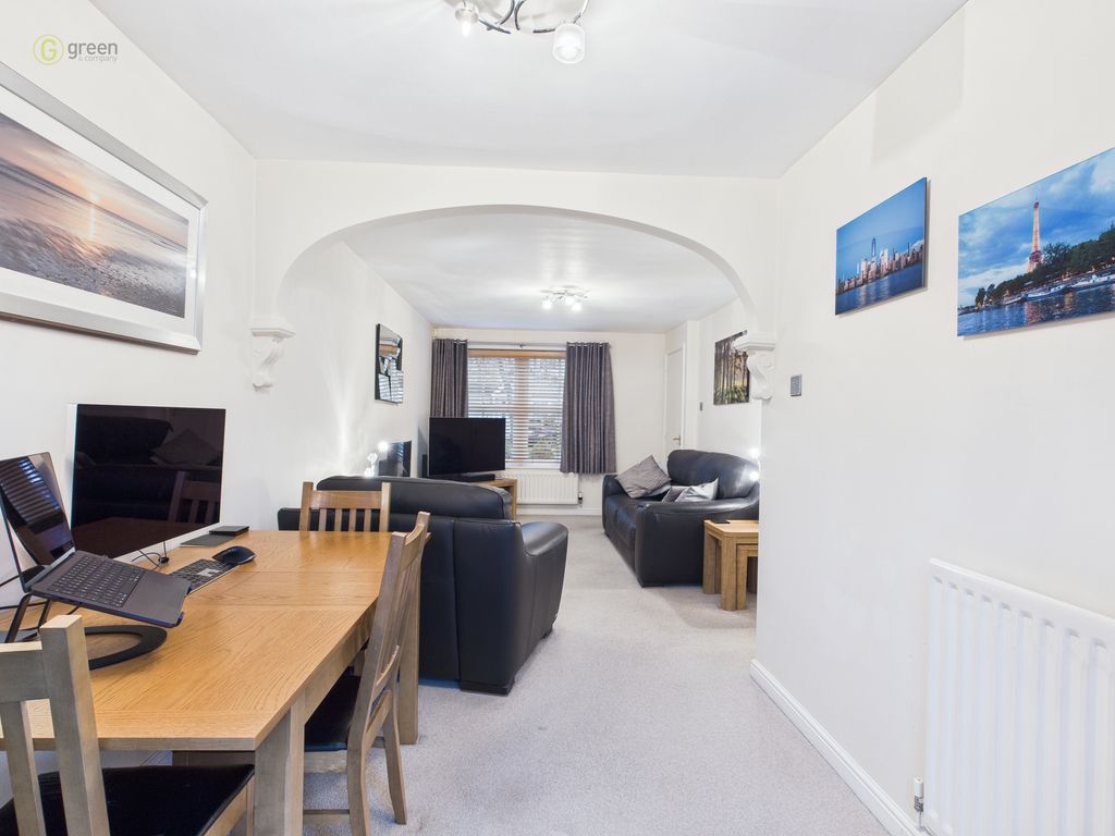 Property photo 3 of 18