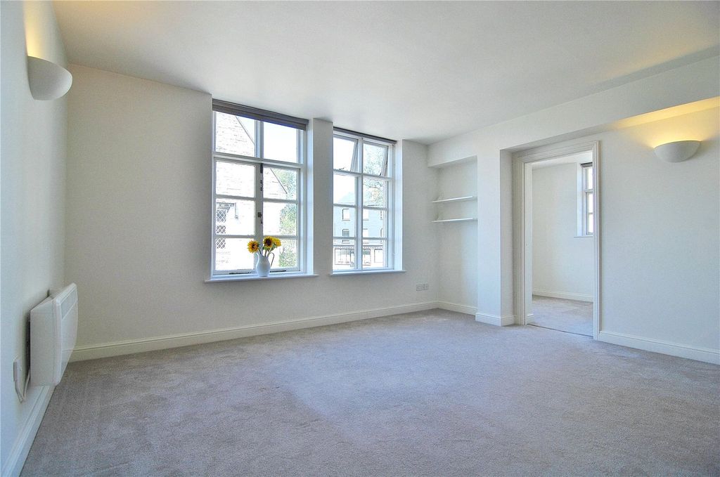 Property photo 2 of 12 Picture No. 34