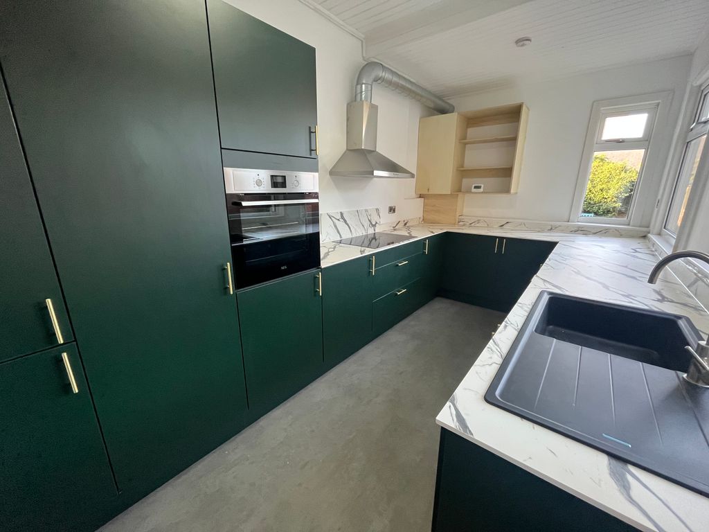 Property photo 1 of 11 Image