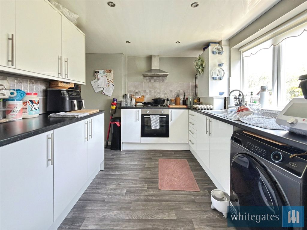 Property photo 3 of 19 Picture No. 03