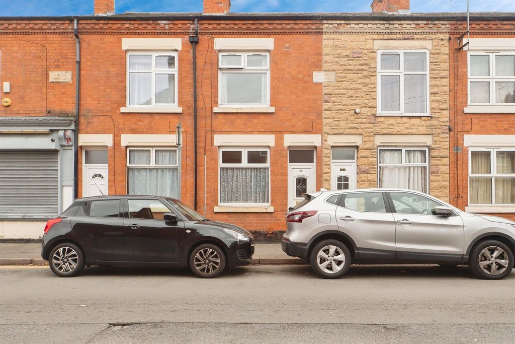 Property photo 1 of 17