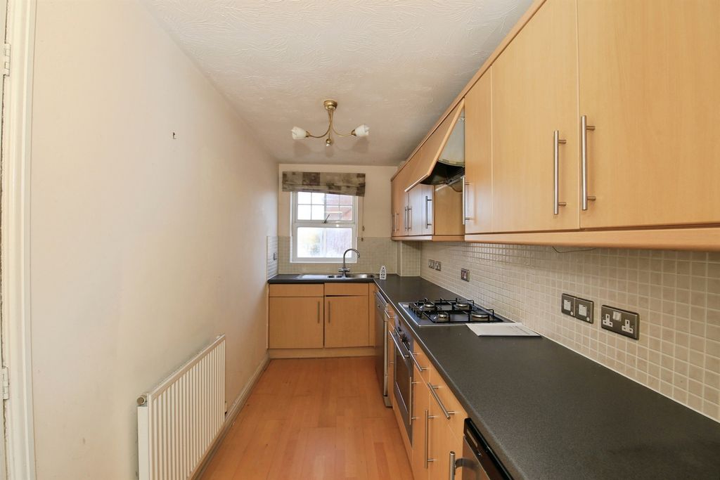 Property photo 3 of 14