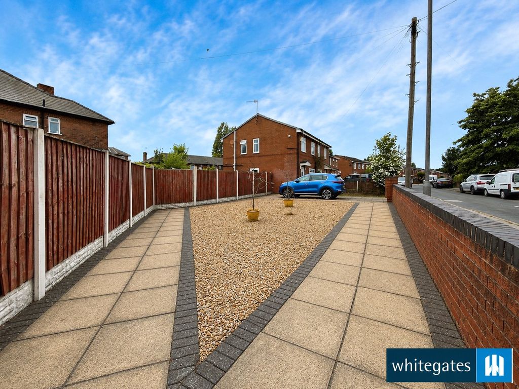 Property photo 2 of 21 Picture No. 27