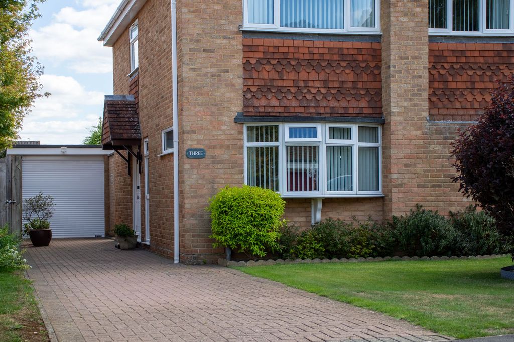 Property photo 3 of 20