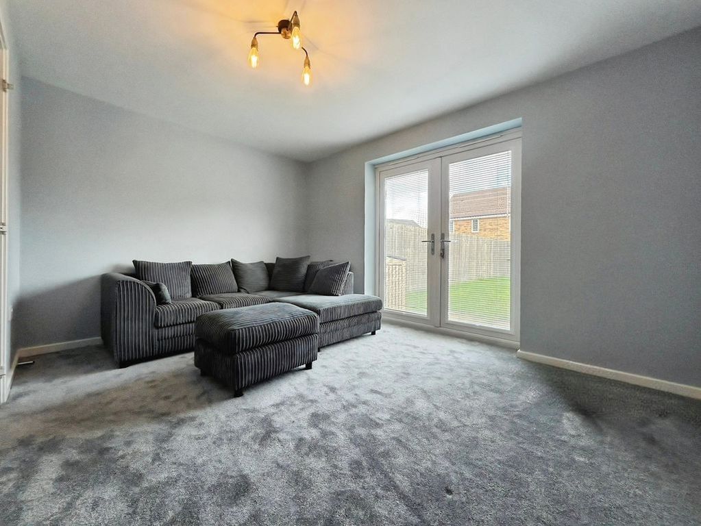 Property photo 3 of 18 Photo 16